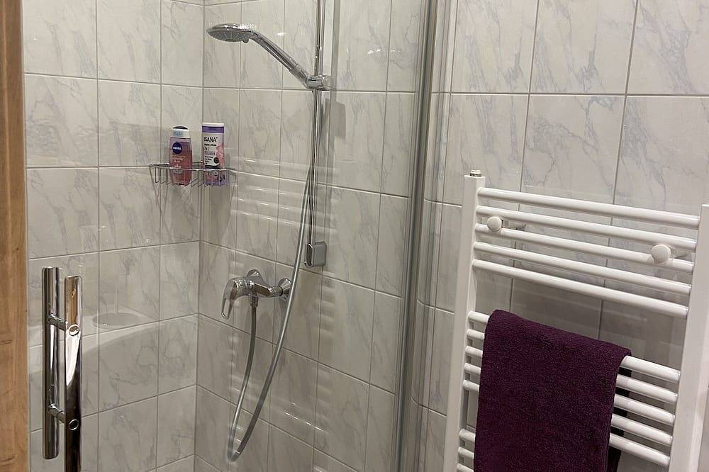 Ganze Wohnung, Gemütliche Ferienwohnung an der Eyach in Albstadt, Albsteig Etappe 13