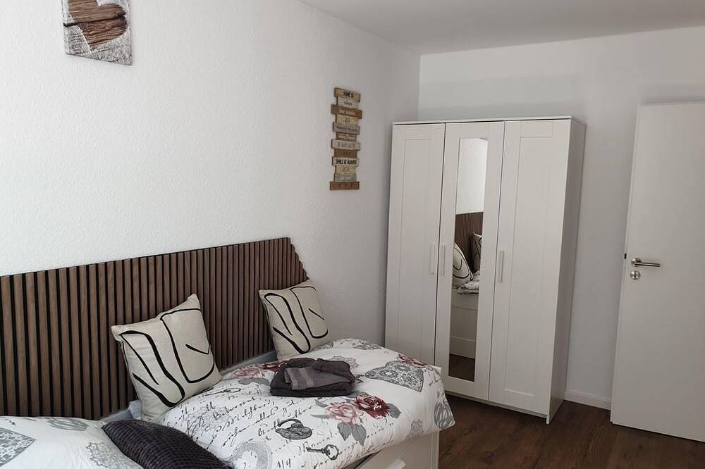 Ganze Wohnung, Ferienwohnung Glühwürmchen - Appartement/Fewo, Bad, Wc in Engelskirchen, Oberbergischer Kreis