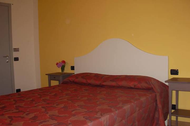 Gîte pour 6 personnes, avec terrasse et jardin à Serralunga d'Alba - 2