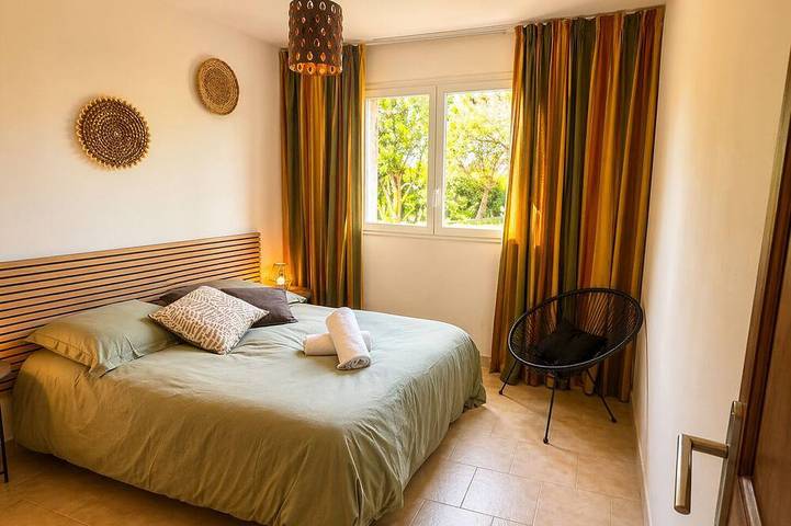 Location de vacances pour 6 personnes, avec terrasse et jardin dans Plage de Lava - 3