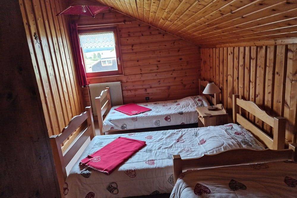 Entire apartment, La Nature au Coeur de vos Vacances....dans le Parc Naturel du Haut Jura in Mouthe-Lac et Mont d’Or, Parc naturel régional du Haut-Jura