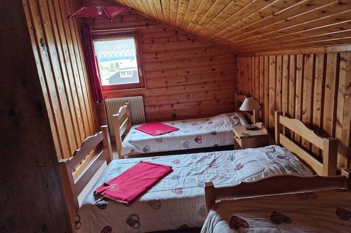 Gîte pour 5 personnes à Chapelle-des-Bois - 2