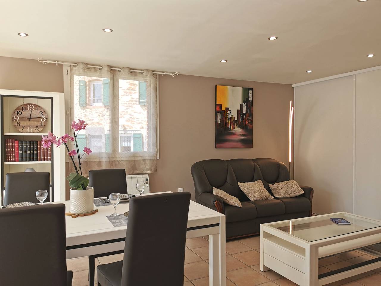 Charmant Gîte Rénové avec Sauna en Haute-Loire, Parfait pour Randonnées et Repos in Saint-Just-près-Brioude, Haute-Loire