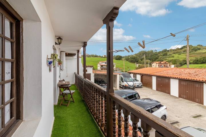 Appartamento intero, Appartamento 'La Torrevia 2' con vista montagna, balcone e Wi-Fi in Santillana del Mar, Costa cantabrica