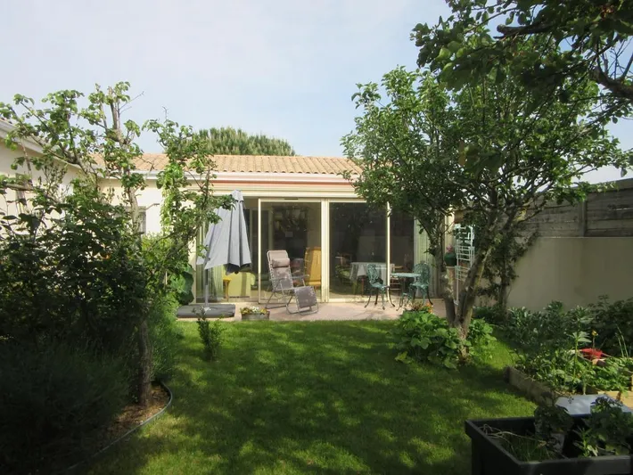 Apartamento de vacaciones para 3 personas, con jardín y vistas - 1