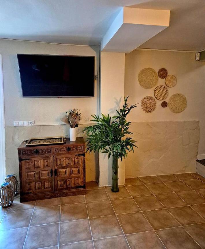 Casa de vacaciones para 14 personas, con jardín además de piscina y terraza, Se admiten mascotas en Alcarria Baja - 3