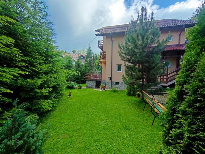 Gîte pour 4 personnes, avec jardin et vue, animaux acceptés à Sinaia - 3