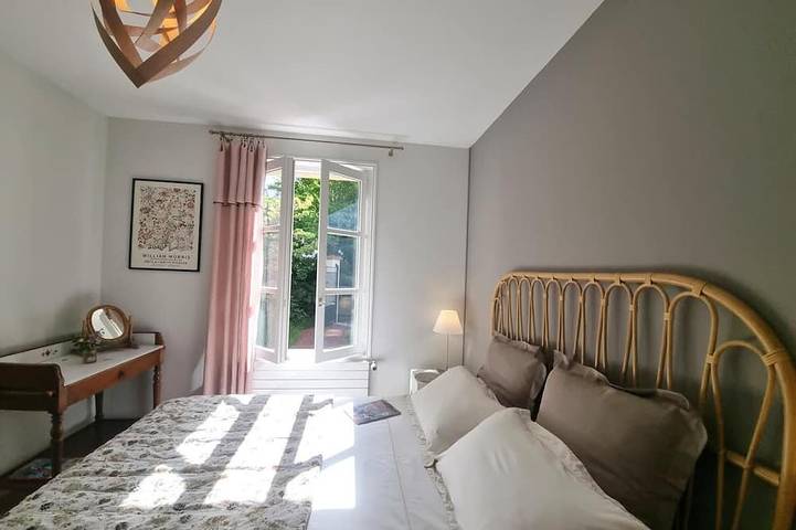 Gîte pour 2 personnes, avec jardin à Saint-Galmier - 4