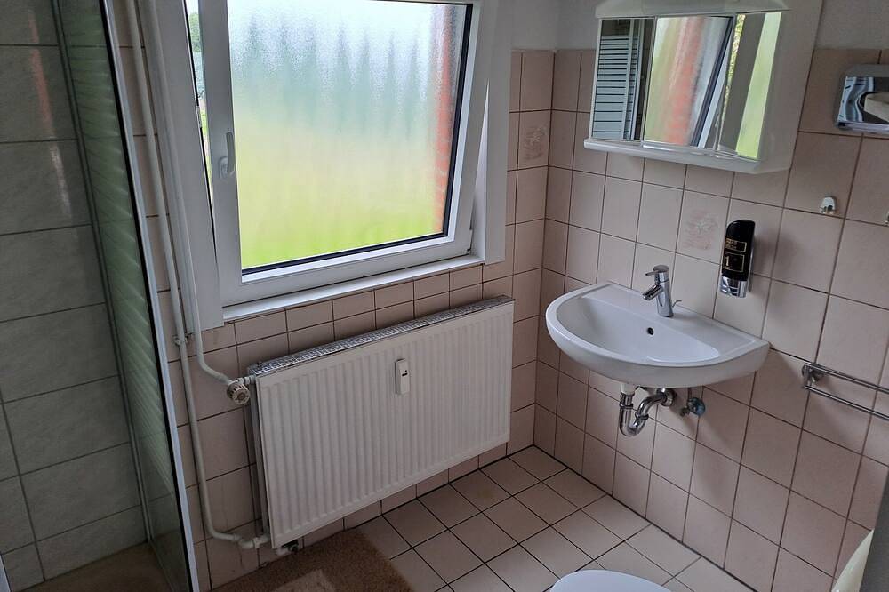 Ganze Wohnung, Erdgeschoss-Ferienwohnung  Roseneck an der Nordsee in Schleswig-Holstein, in Dieksanderkoog, Friedrichskoog
