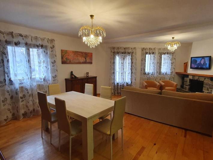 Apartamento para 6 personas, con terraza, Se admiten mascotas en Torla-Ordesa