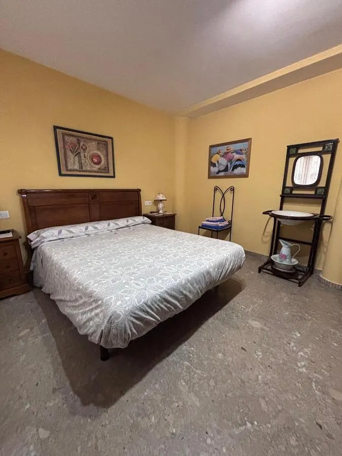 Holiday apartment for 9 people, with balcony and view - 1