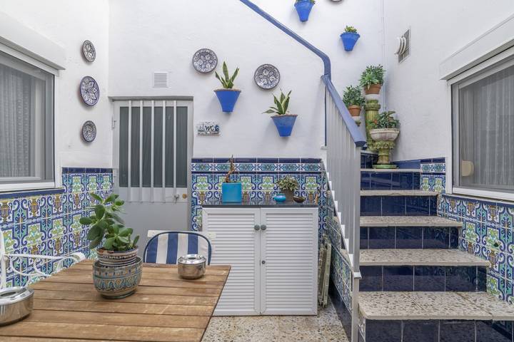 Ferienhaus 'Mudarra Conil' mit privater Terrasse, WLAN und Klimaanlage in Conil de la Frontera, Costa de la Luz