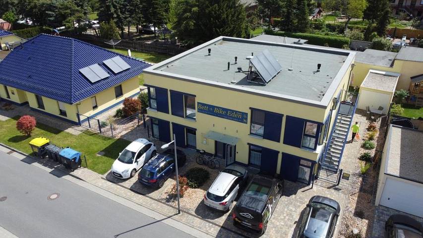 Ferienwohnung für 6 Personen, mit Terrasse und Garten sowie Seeblick in Großkoschen