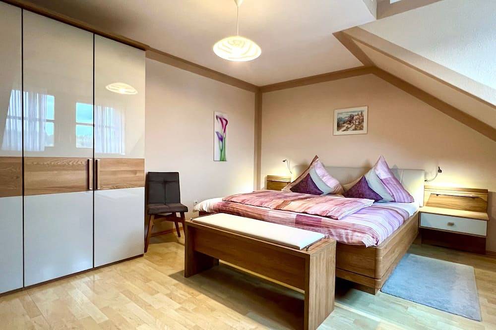 Ganze Wohnung, Ferienwohnung 2 - Ferienwohnungen Wölfel in Pottenstein, Frankenalb