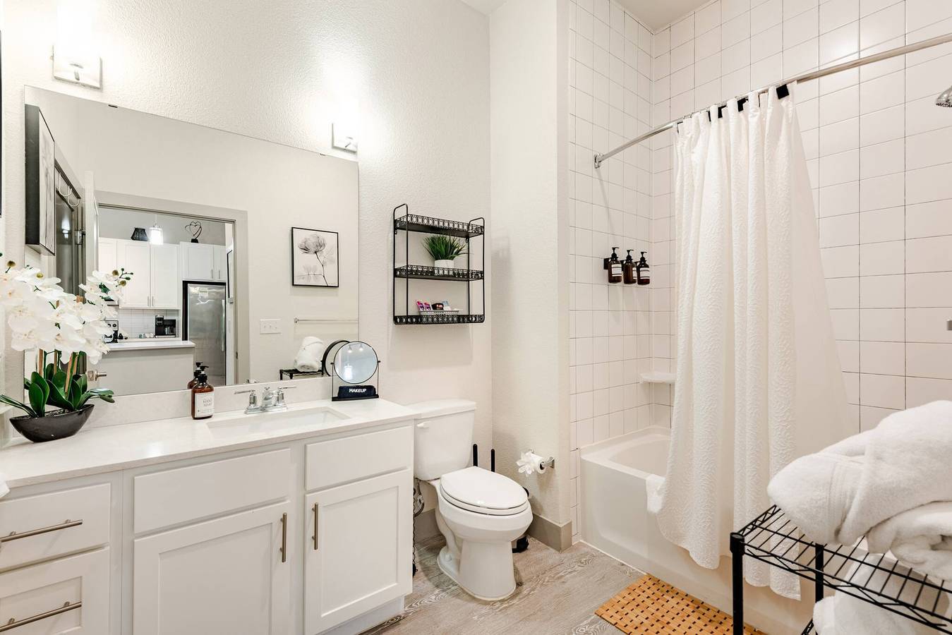 Apartamento entero, Riverwalk Oasis: piscina, estacionamiento gratuito y vistas in San Antonio, Condado de Bexar