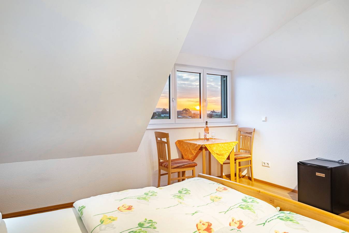 Kamer 'Zimmer 2' met gedeelde tuin en Wi-Fi, foto 13