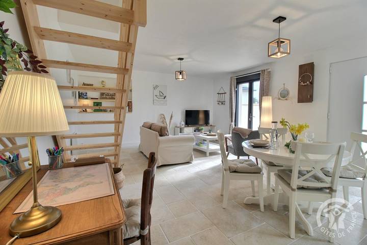 Gîte pour 2 personnes, avec Terrasse et Jardin dans L Armor - 2