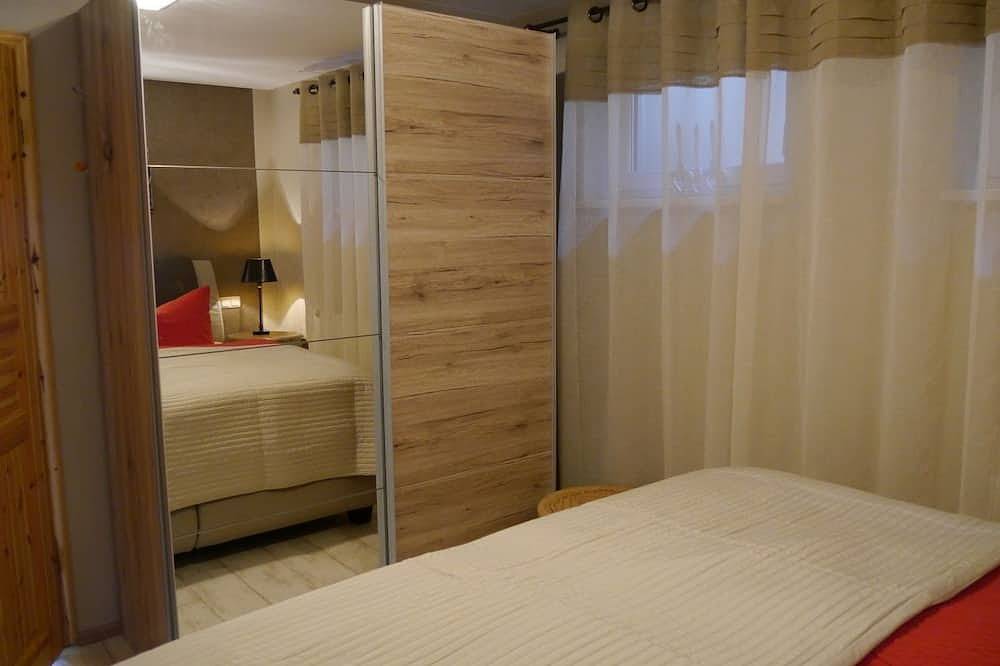 Ganze Wohnung, Ferienwohnung Bellevue - Chalet am See in Stadt Buckow (Märkische Schweiz), Märkische Schweiz-Oderland