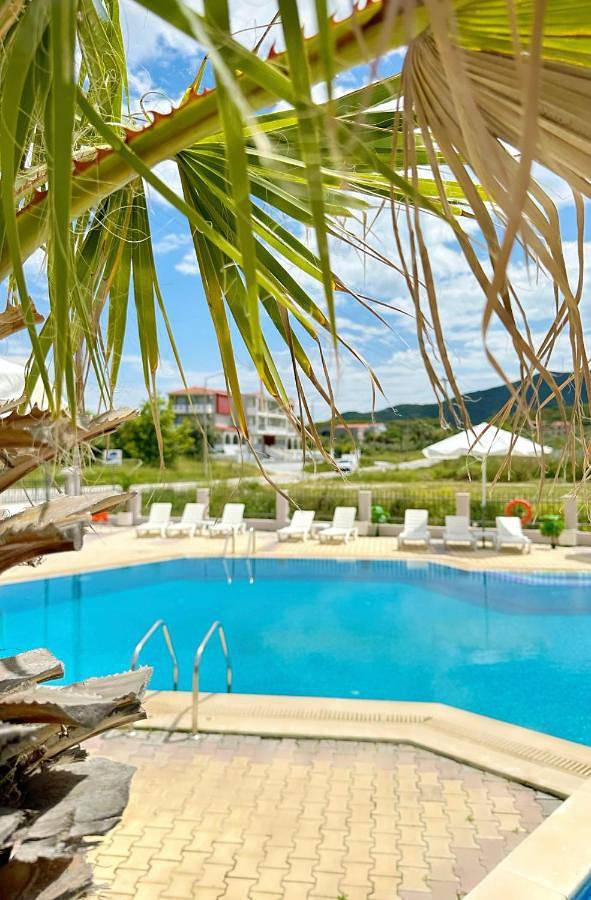Hotel für 3 Personen, mit Garten und Terrasse sowie Pool und Kinderpool - 1