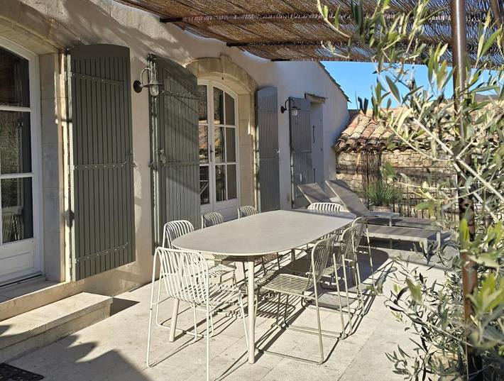Location de vacances pour 9 personnes, avec jardin ainsi que piscine et vue, animaux acceptés à Saint-Martin-de-Castillon - 3