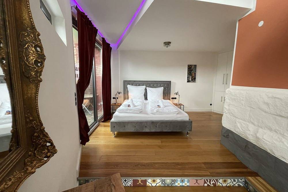 Entire apartment, Residenz im \"alten Wasserturm\" in Wuppertal, Bergisch region