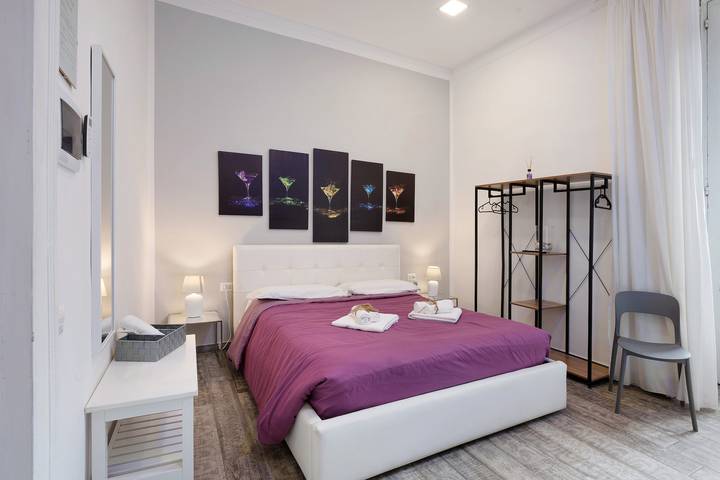 Vacation rental for 2 people, with balcony in Salerno