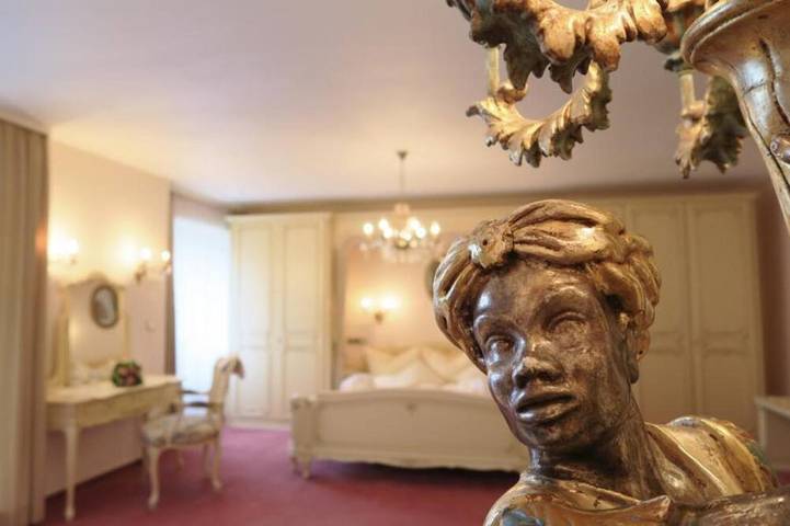 Vakantiehuis voor 2 personen, with zwembad and whirlpool as well as tuin in het Zwarte Woud