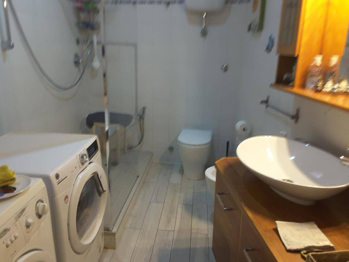 Appartamento intero, Double Room with Shared Bathroom in Castel Gandolfo, Castelli Romani