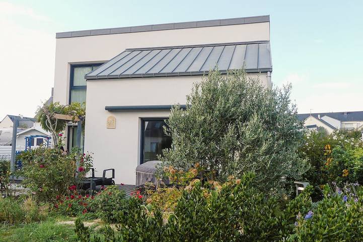 Casa de vacaciones para 8 personas, con jardín además de terraza y jacuzzi - 1