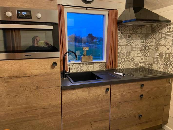 Location de vacances pour 2 personnes, avec terrasse ainsi que vue et jardin à Bièvre - 4