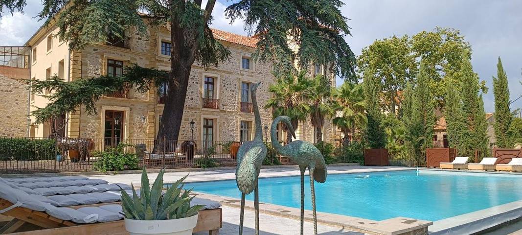 Location de vacances pour 2 personnes, avec vue et balcon ainsi que piscine et jardin à Saint-Thibéry - 4