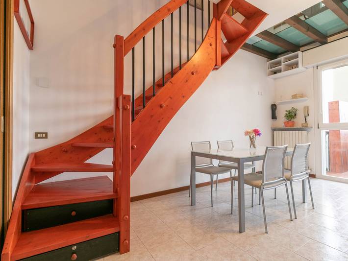 Gîte pour 5 personnes, avec Balcon et Terrasse ainsi que Vue et Vue sur le lac à Lierna - 4