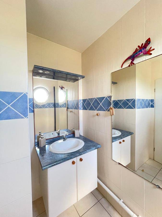 Gîte pour 2 personnes, avec vue et jardin dans Anse Corps de Garde - 2