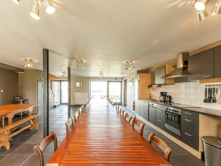 Location de vacances pour 32 personnes, avec jardin ainsi que sauna et terrasse, animaux acceptés à Ouffet - 4