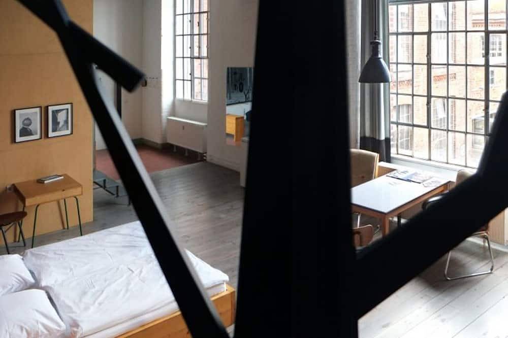 Ganze Wohnung, 64 m² großes Loft im Industriestil, mitten in der Leipziger Baumwollspinnerei in Alt-West, Leipzig