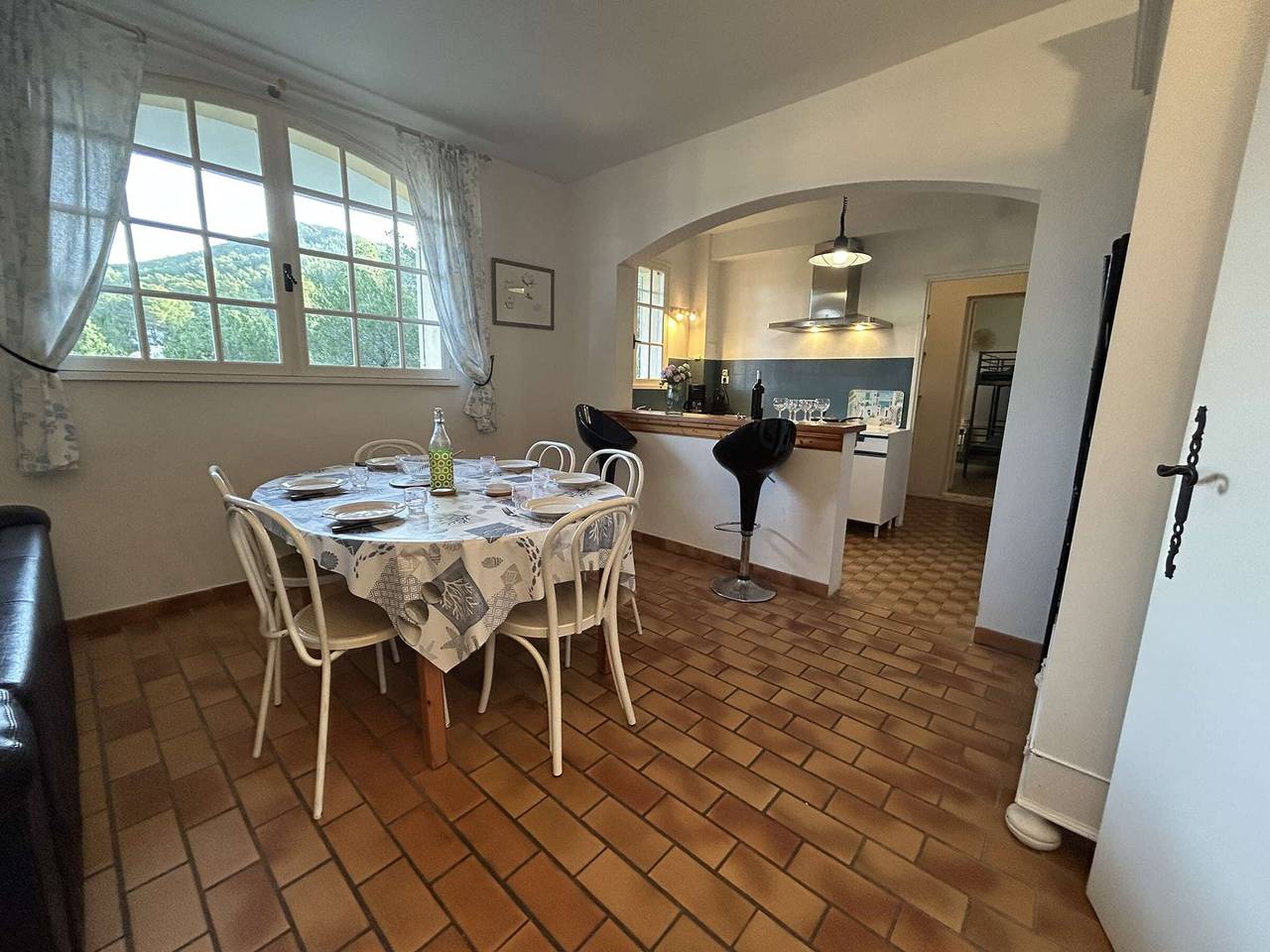 Appartement entier, Appartement 3 Pièces Spacieux - 8 Pers - St Cyr sur Mer in Saint-Cyr-sur-Mer, Côte méditerranéenne (France)