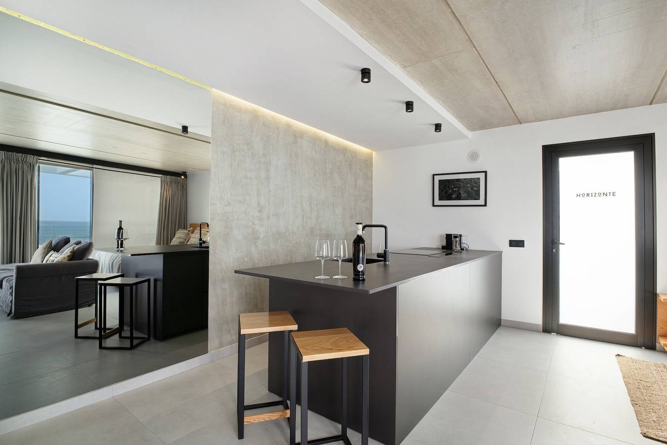 Appartement Suit Horizonte met Zeezicht, Jacuzzi & Wi-Fi, foto 9