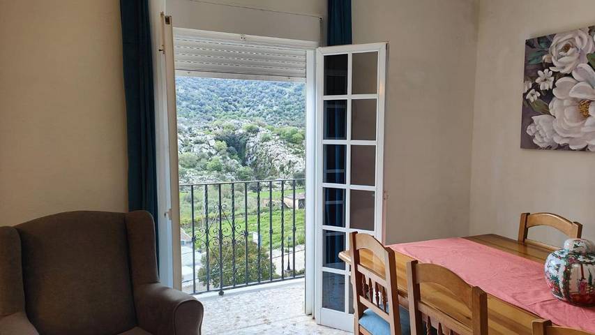 Casa rural para 6 personas, con Balcón y Vistas en Villaluenga del Rosario