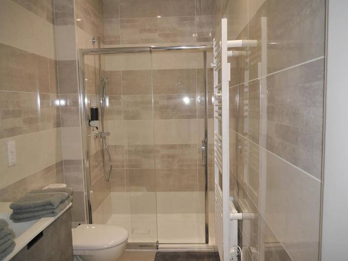 Location de vacances pour 6 personnes, avec jardin à Chevannes - 4