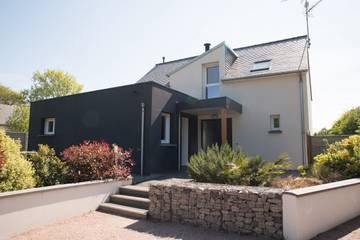 Gîte pour 6 personnes, avec terrasse et jardin à Plévenon