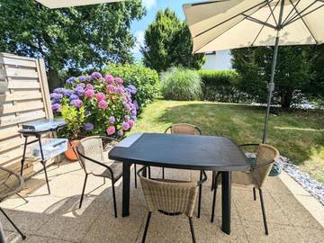 Gîte pour 4 personnes, avec jardin à Ploeren