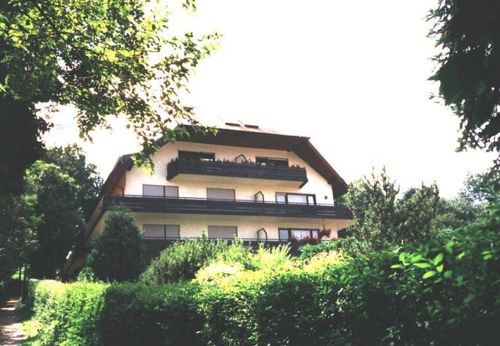 Ferienwohnung für 4 Personen, mit Balkon und Garten sowie Ausblick in Badenweiler