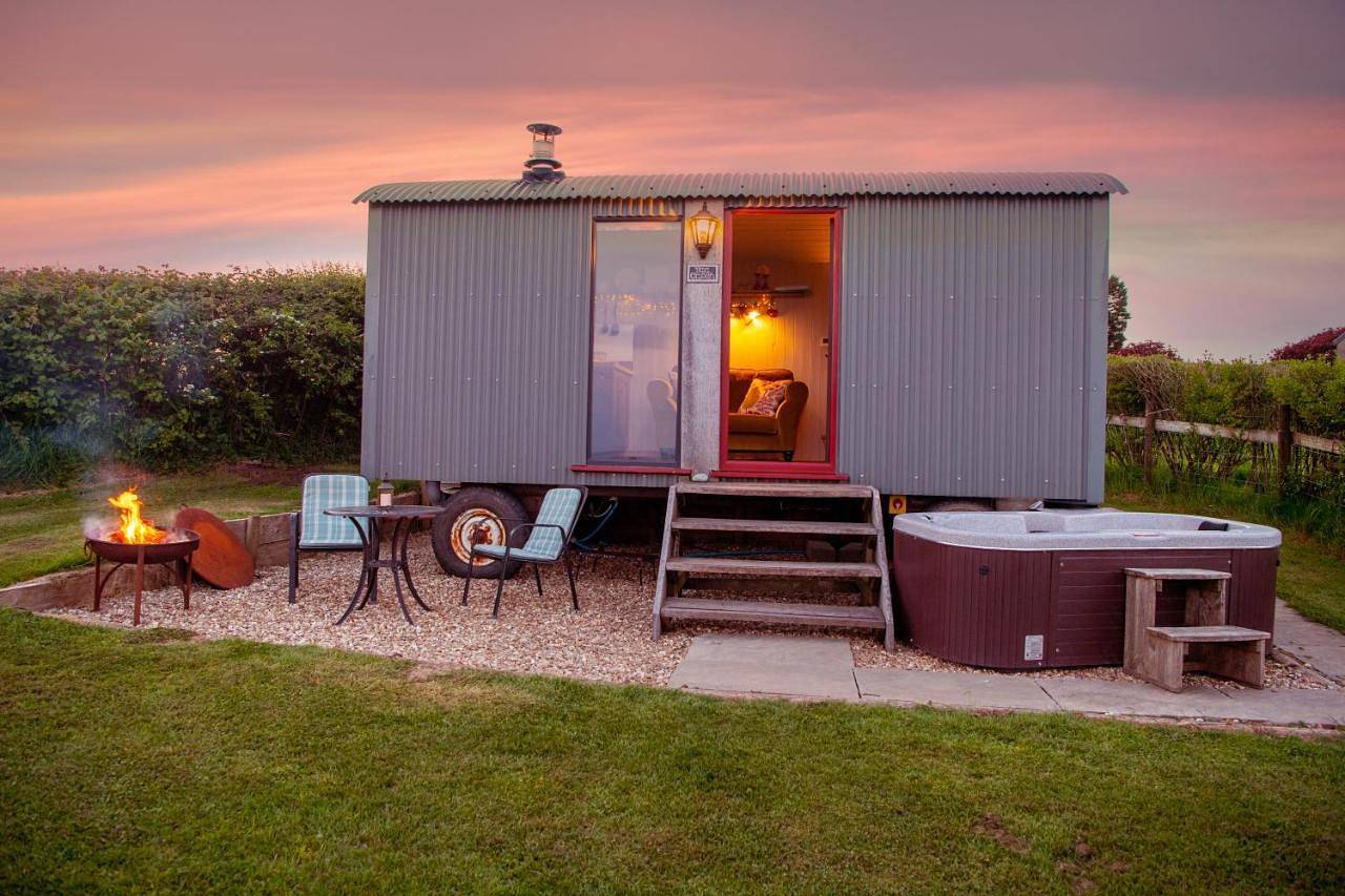 One-Bedroom Chalet in Kidwelly, Carmarthenshire