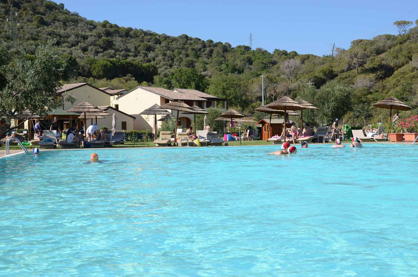 Hotelapartment mit Außenpool und Klimaanlage  in Campiglia Marittima, Etruskische Küste