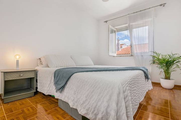 Sweet 2-Bedroom Townhouse in São Sebastião, São Gonçalo de Lagos