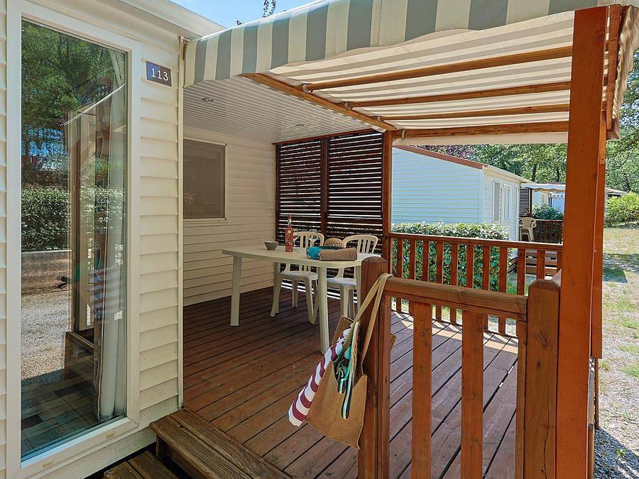 Flower Camping Domaine Villa Verde - Mobile home 4 persons - 2-bedroom air-conditioned Shed in Callas, Draguignan region