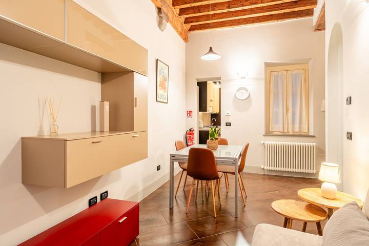 Ganze Wohnung, Appartamento San Giorgio A – Lucca mit WLAN in Lucca, Lucca Provinz