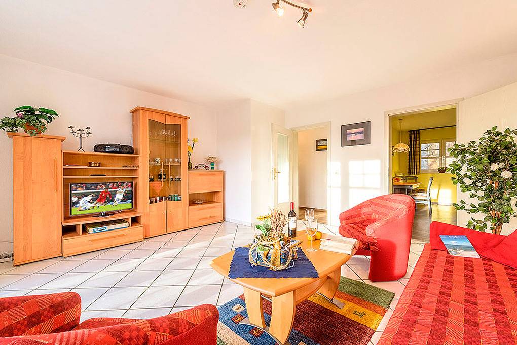 Entire holiday apartment, Holiday apartment for 4 people with balcony in Sellin, Ruegen