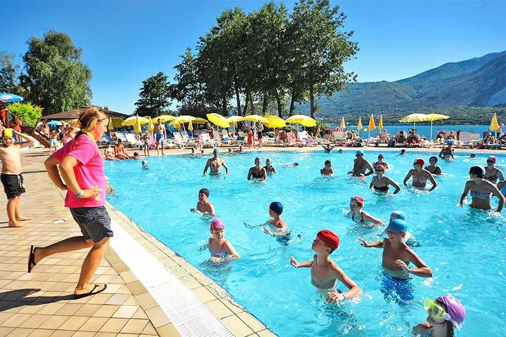 Camping für 4 Personen, mit Terrasse und Pool in Italien - 3