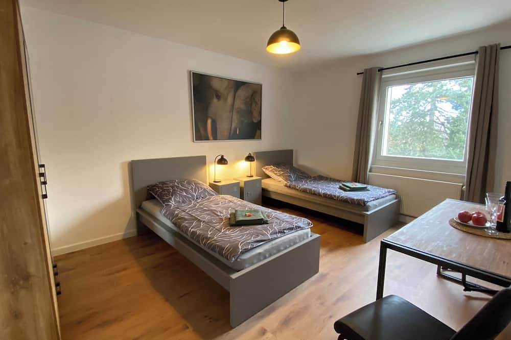 Entire apartment, Charlie, vacation apartment for up to 5 people in Solingen, Bergisch region